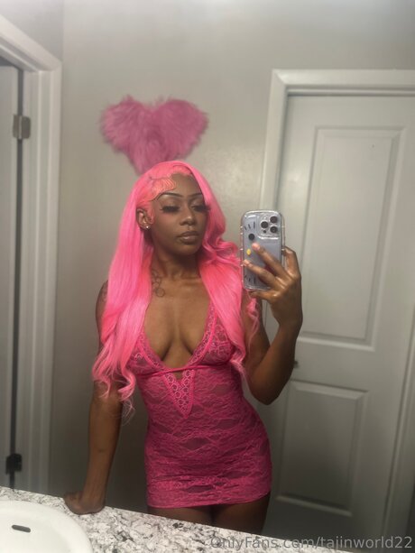 Foto di nudo di fuga di OnlyFans di Tajinworld22