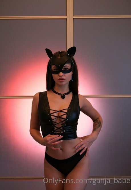 Foto di nudo di fuga di OnlyFans di Ganja Babe