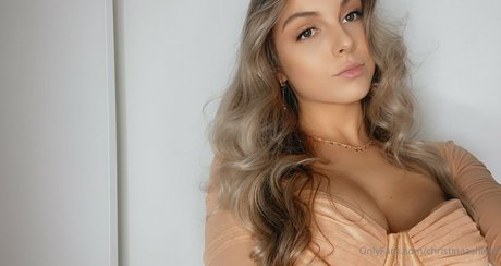 Foto di nudo di fuga di OnlyFans di Christina Allen