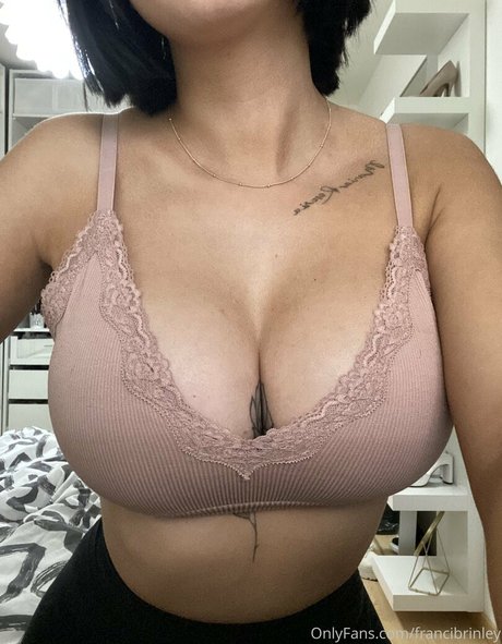 Foto di nudo di fuga di OnlyFans di Francibrinley