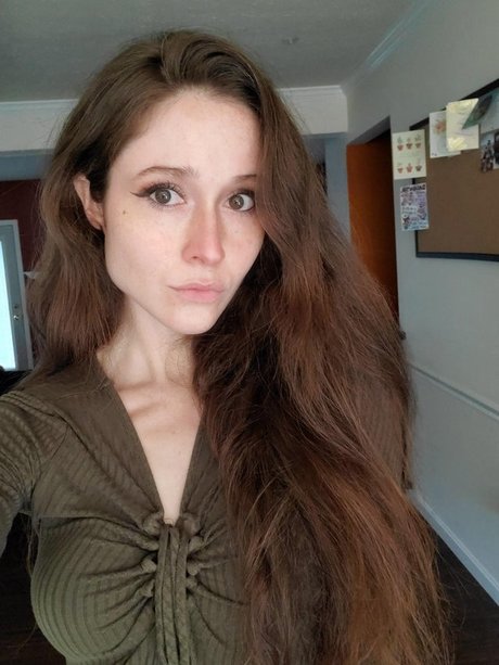 Foto di nudo di fuga di OnlyFans di Dalia Dova