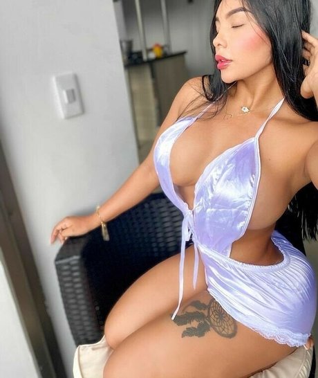 Foto di nudo di fuga di OnlyFans di Carovelez Betancourth