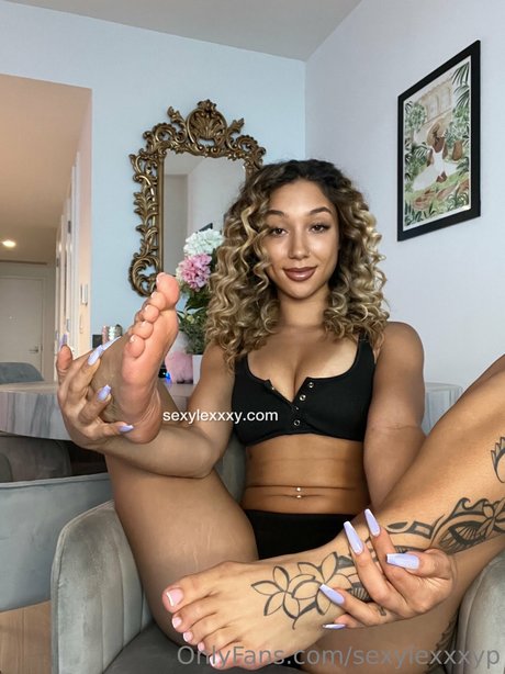 Foto di nudo di fuga di OnlyFans di Sexylexxxy