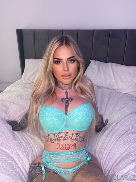 Foto di nudo di fuga di OnlyFans di Gia Clarke