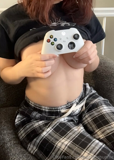 Foto di nudo di fuga di OnlyFans di Rustllingbunnie