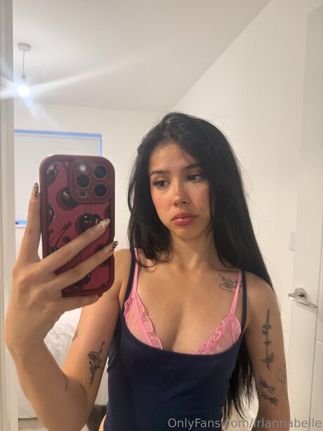 Foto di nudo di fuga di OnlyFans di Irlannabelle