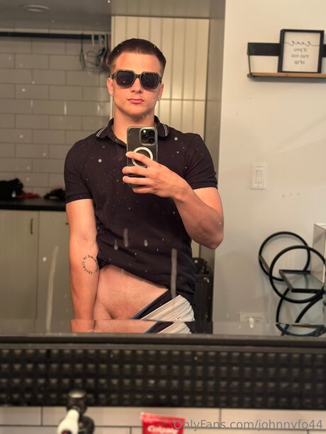 Foto di nudo di fuga di OnlyFans di Johnnyfo44