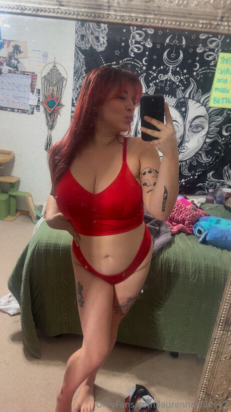 Foto di nudo di fuga di OnlyFans di Laurennashleyy2