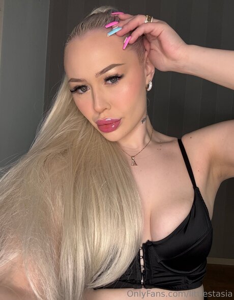 Foto di nudo di fuga di OnlyFans di Littlestasia