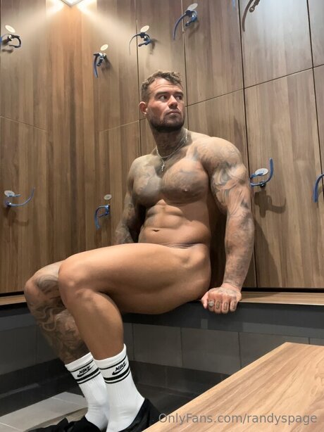 Foto di nudo di fuga di OnlyFans di Randyspage