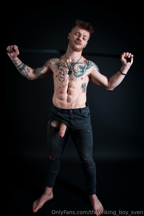 Foto di nudo di fuga di OnlyFans di The Viking Boy Sven