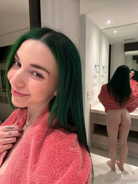 Foto di nudo di fuga di OnlyFans di Baileyyrose