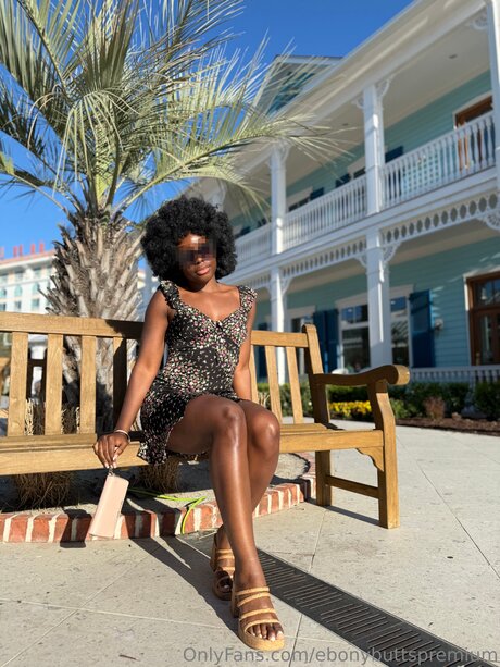 Foto di nudo di fuga di OnlyFans di Ebonybuttspremium