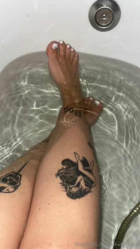 Foto di nudo di fuga di OnlyFans di Olivia Nina