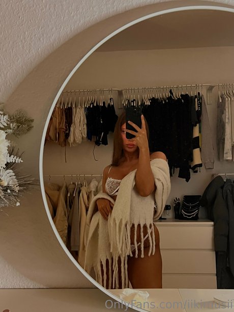 Foto di nudo di fuga di OnlyFans di Iikimusi