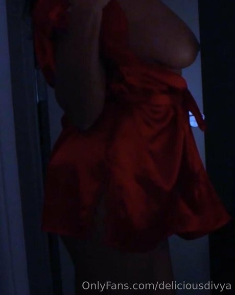Foto di nudo di fuga di OnlyFans di Deliciousdivya