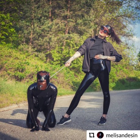 Foto di nudo di fuga di OnlyFans di Melisande Sin