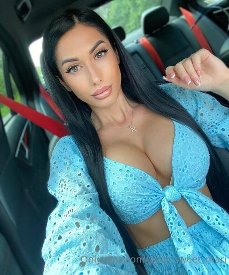 Foto di nudo di fuga di OnlyFans di Mari Sweet