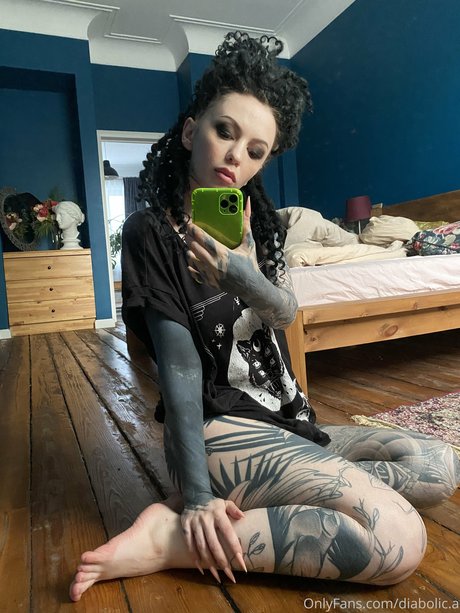 Foto di nudo di fuga di OnlyFans di Teena