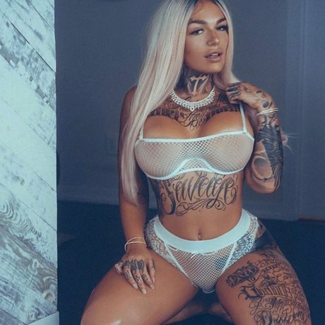 Foto di nudo di fuga di OnlyFans di Avidekielle