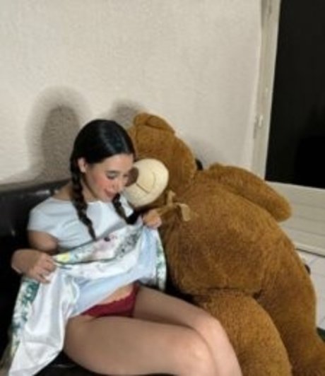 Foto di nudo di fuga di OnlyFans di Nayvi Diaz