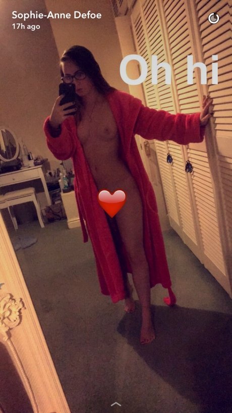 Foto di nudo di fuga di OnlyFans di Sophie Anne Defoe