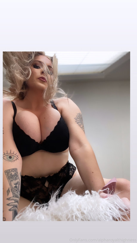 Foto di nudo di fuga di OnlyFans di Mojo