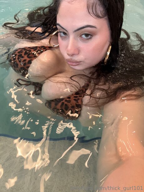 Thick Gurl101