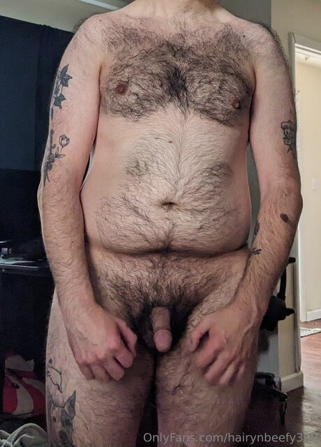 Foto di nudo di fuga di OnlyFans di Hairynbeefy303