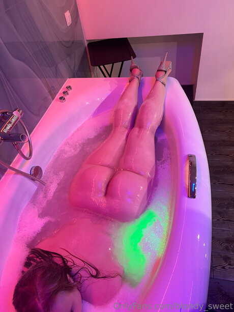 Foto di nudo di fuga di OnlyFans di Blondy Sweet
