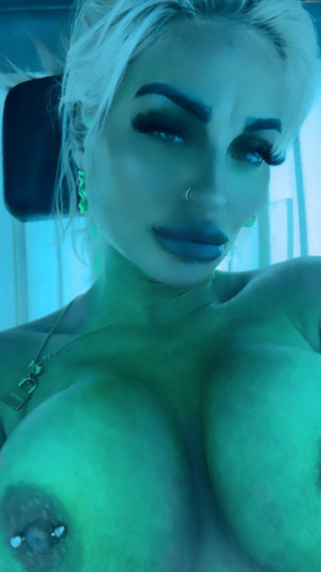 Littlemisscumslut