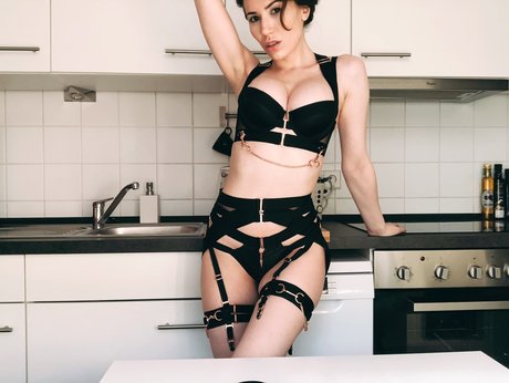 Foto di nudo di fuga di OnlyFans di Provocatrix