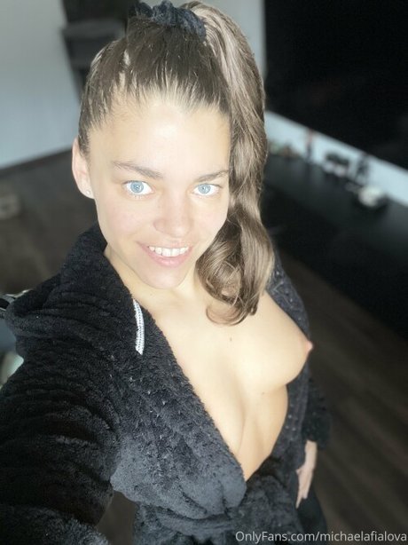 Foto di nudo di fuga di OnlyFans di Michaelka Fialova