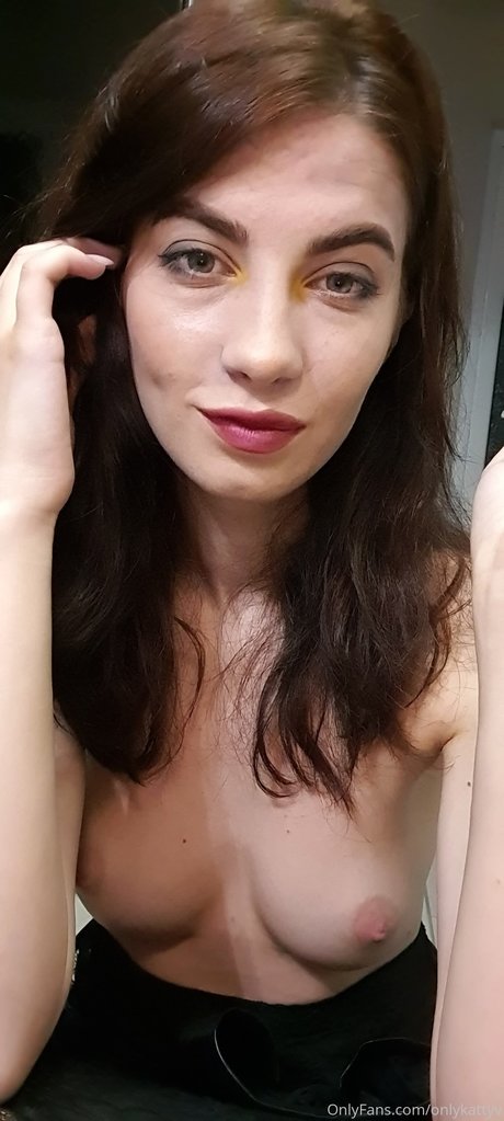 Foto di nudo di fuga di OnlyFans di Goddess Kitty