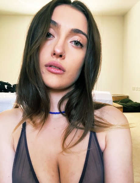 Honeyisabella