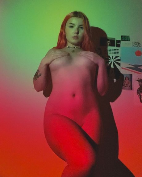 Foto di nudo di fuga di OnlyFans di Rea Eyecndy
