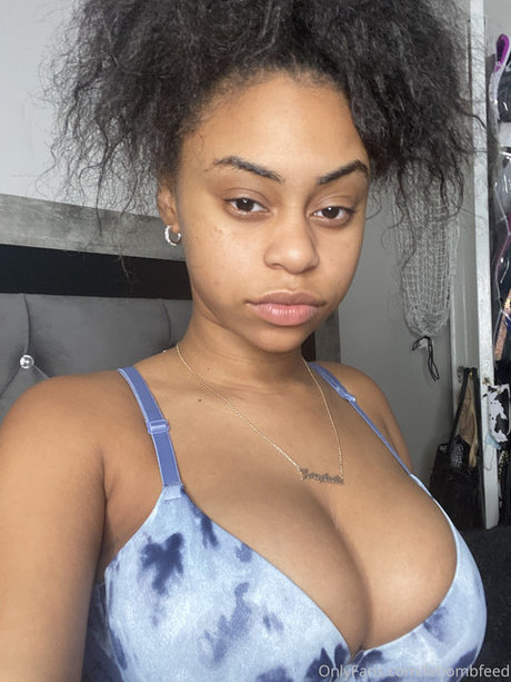 Kayla Le Bomb