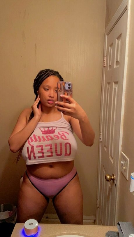 Foto di nudo di fuga di OnlyFans di Kaycouture Stalli