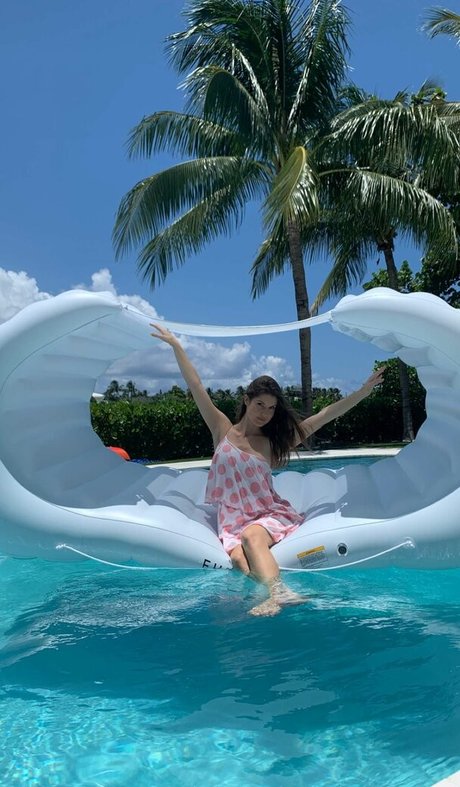 Amanda Cerny