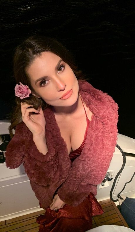 Amanda Cerny