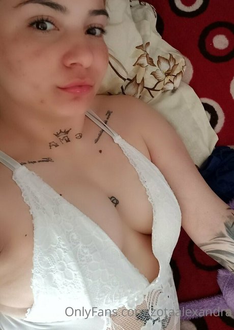 Foto di nudo di fuga di OnlyFans di Zotaalexandra