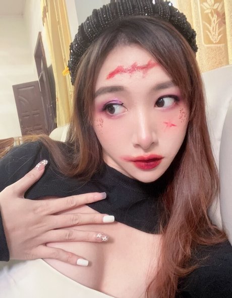 Foto di nudo di fuga di OnlyFans di Inshy