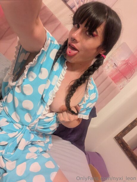 Nyxi Leon