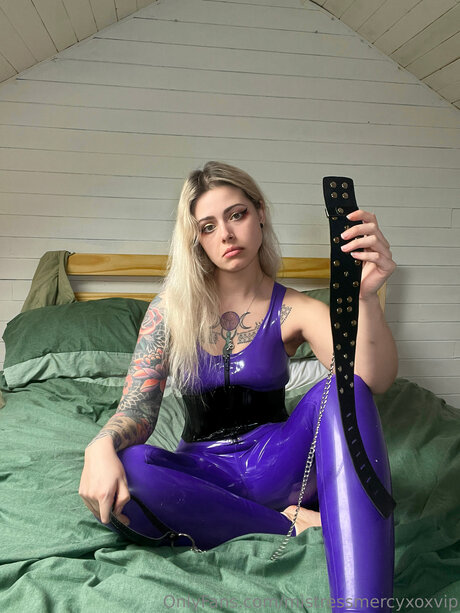 Foto di nudo di fuga di OnlyFans di Mistressmercyxoxvip