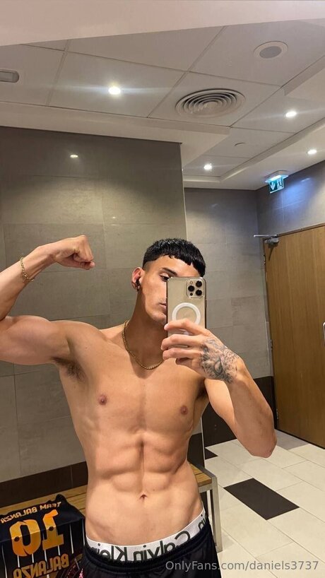 Foto di nudo di fuga di OnlyFans di Daniels3737
