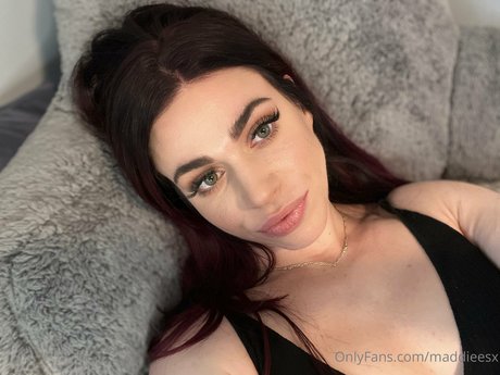 Foto di nudo di fuga di OnlyFans di Maddieesx