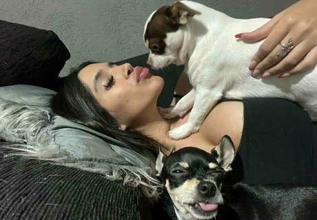 Foto di nudo di fuga di OnlyFans di Paula Flores