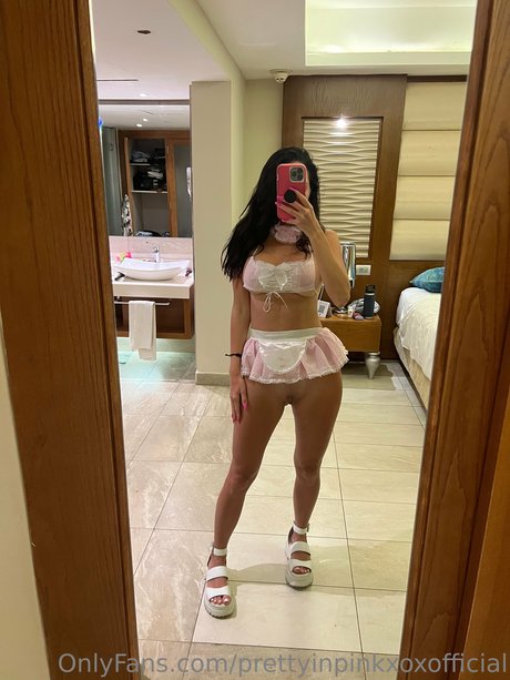 Foto di nudo di fuga di OnlyFans di Pretty In Pink