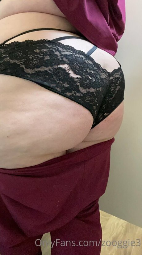 Foto di nudo di fuga di OnlyFans di Zooggie3