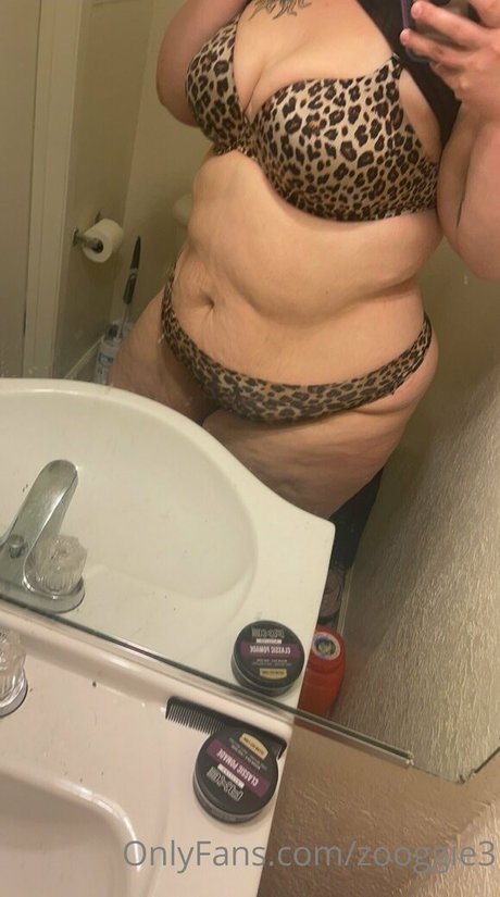 Foto di nudo di fuga di OnlyFans di Zooggie3